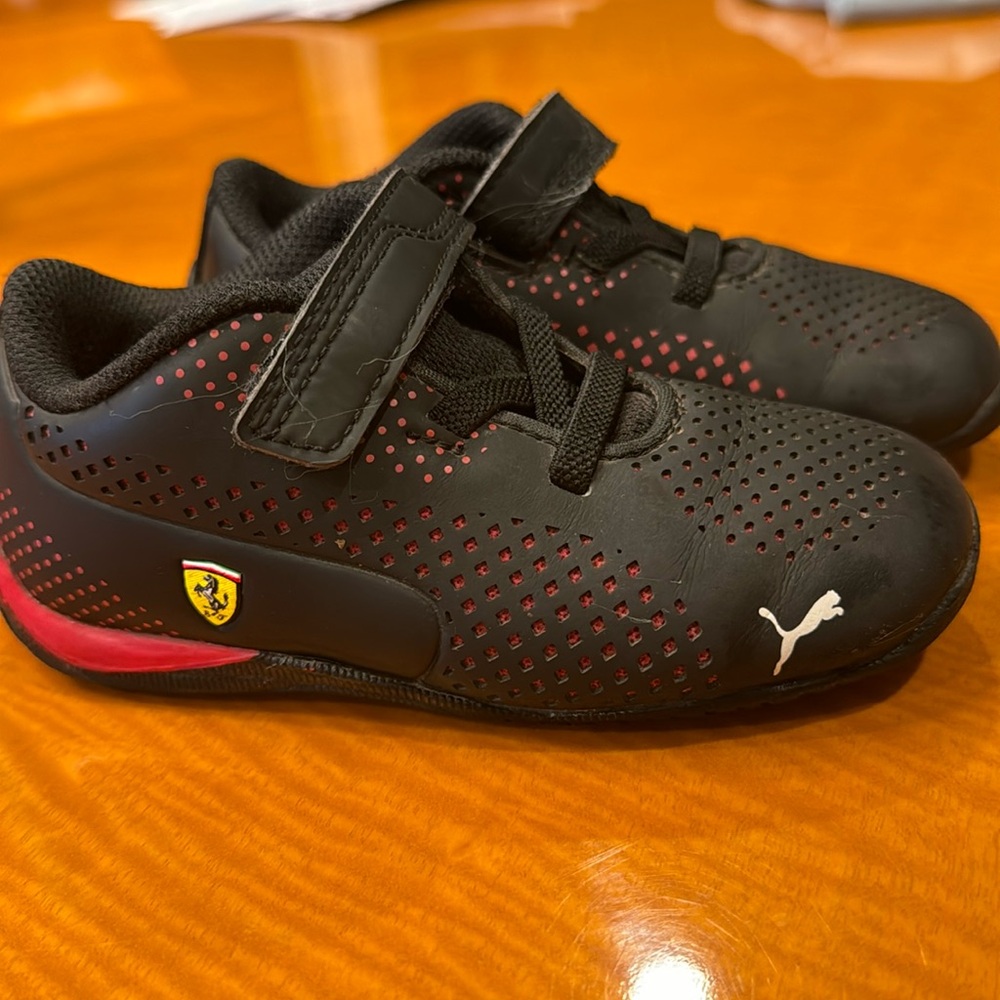 Puma kids Ferrari shoes size 8c.